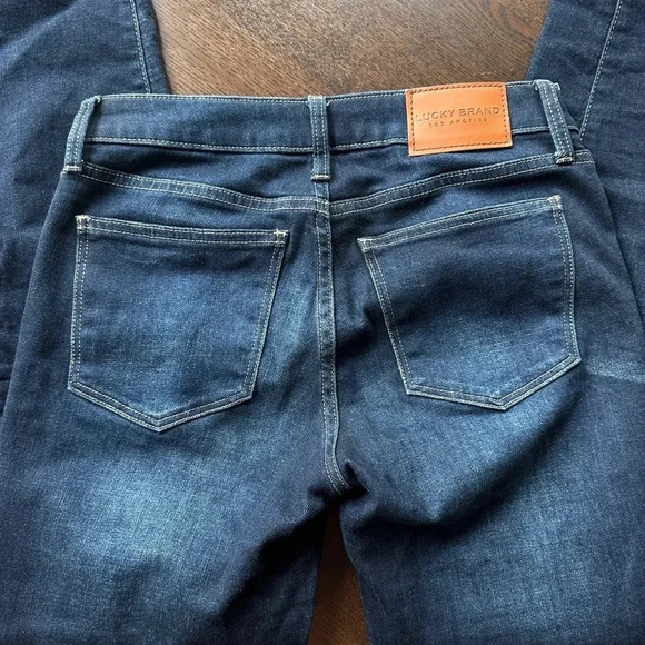 Lucky Brand Skinny Jeans Size 4 Low Rise - Picture 8 of 8